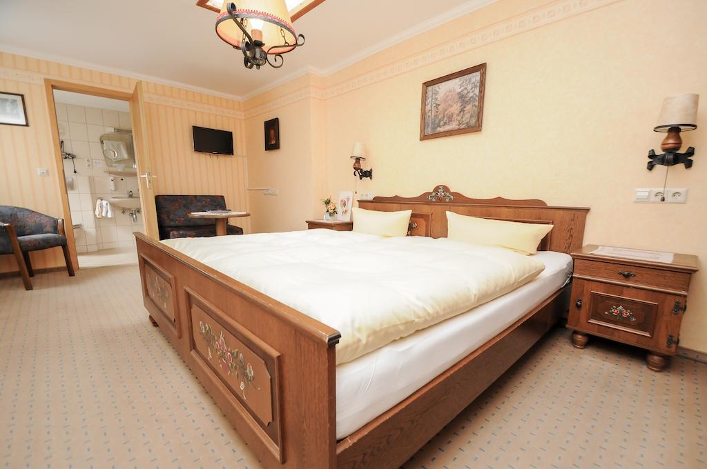 Gaestehaus Wieghardt ブラウバッハ 部屋 写真