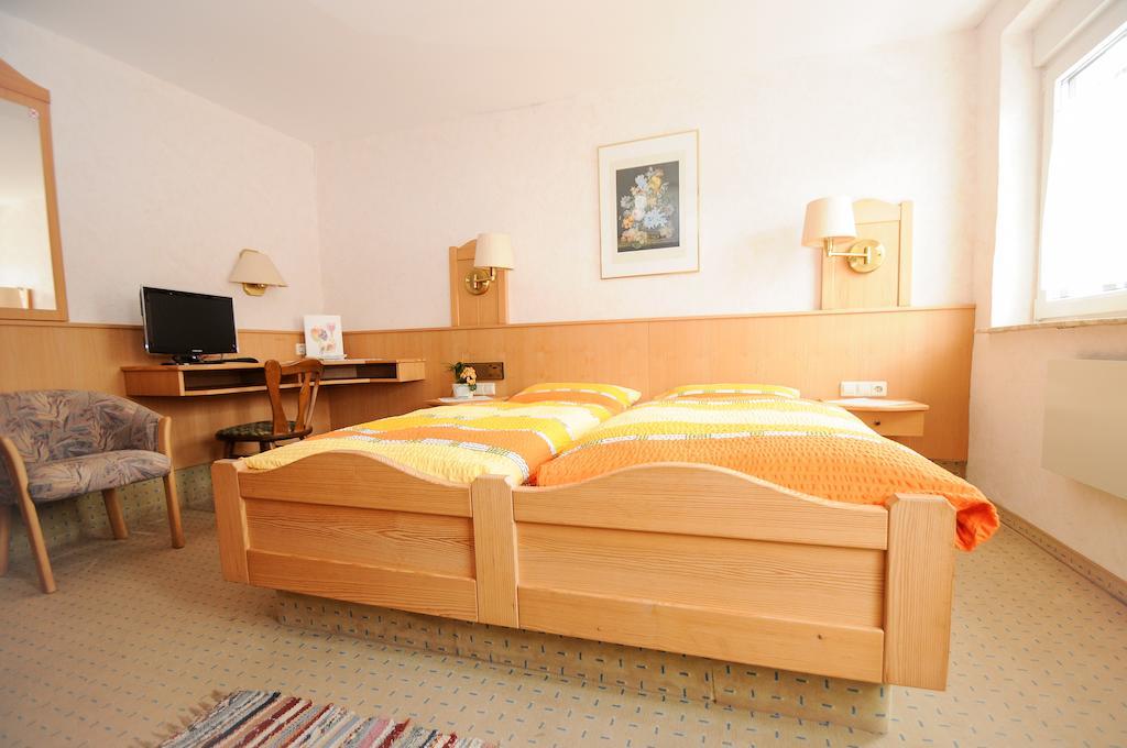 Gaestehaus Wieghardt ブラウバッハ 部屋 写真